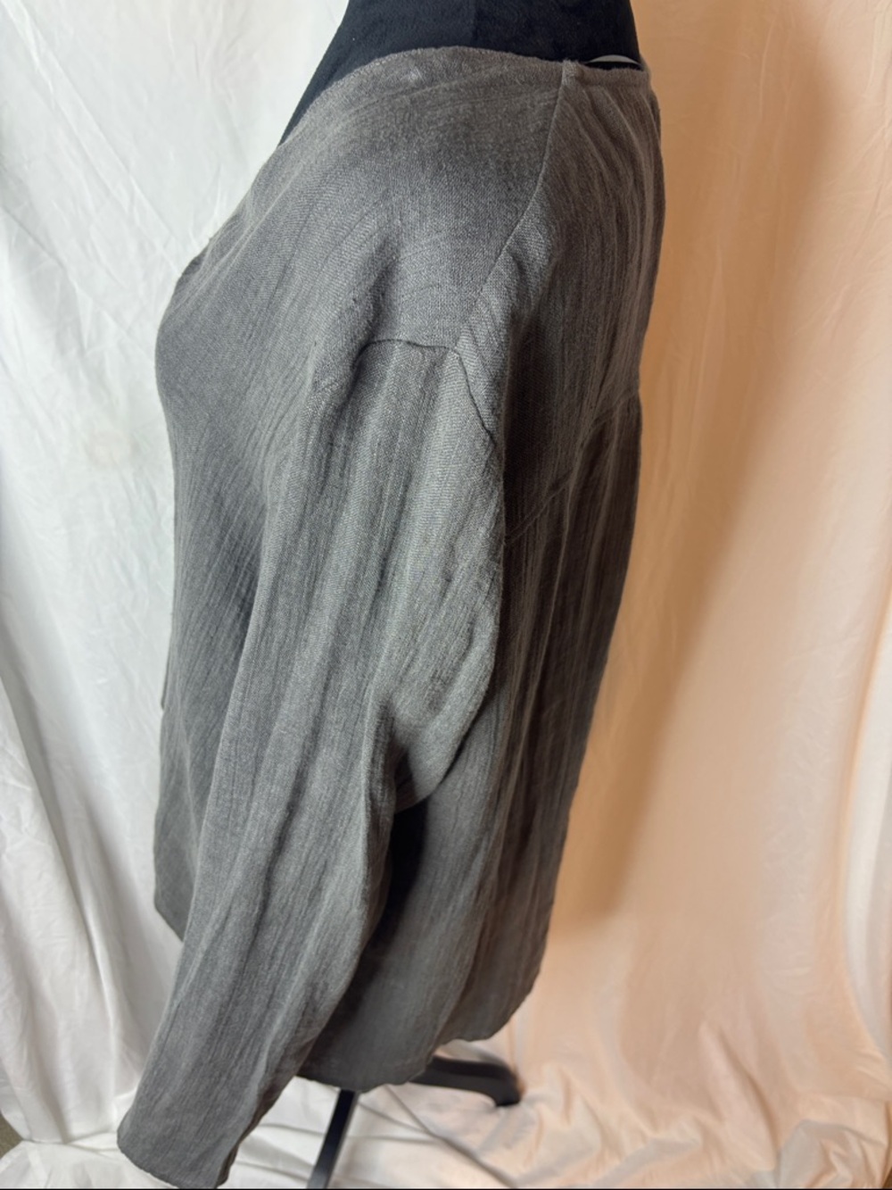 Zara Gray V-Neck Long Sleeve Top - Picture 7 of 9